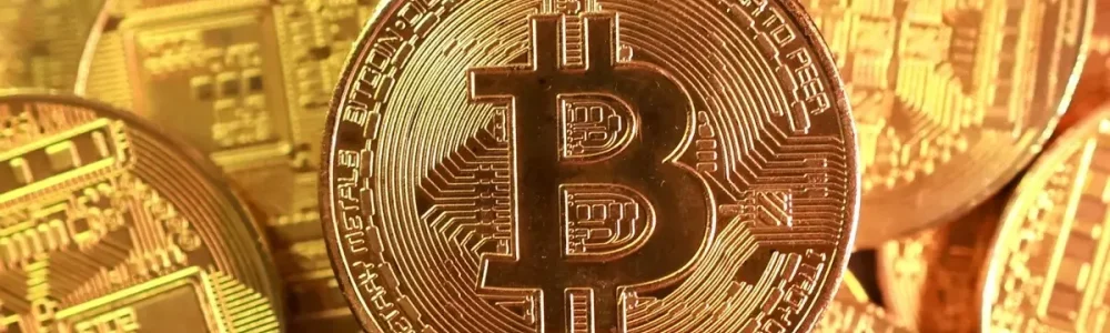 AI, Đầu Tư và Mở Rộng Quốc Tế: Điểm Tin Công Nghệ