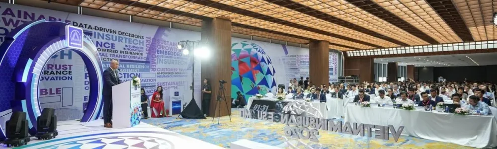AI và dữ liệu định hình tương lai ngành bảo hiểm tại Vietnam Insurance Summit 2026