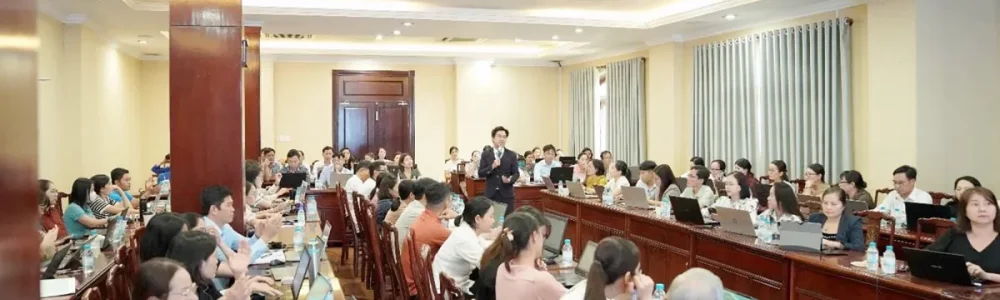 Tập huấn ứng dụng AI và chuyển đổi số cho cán bộ phường Bình Phước