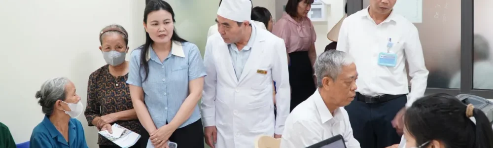 Xã Ái Quốc tổ chức khám sức khỏe cho người có công nhân kỷ niệm 79 năm Ngày Thương binh - Liệt sĩ