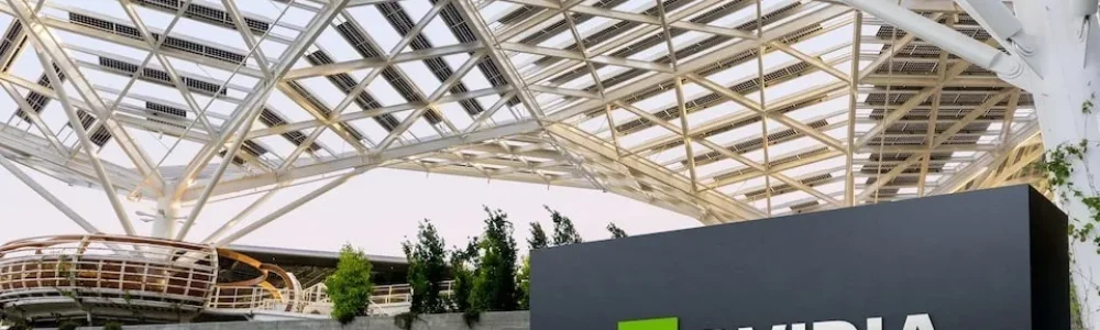 Nvidia tăng trưởng mạnh: Doanh thu và vốn hóa lập kỷ lục