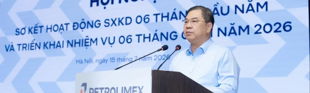 Petrolimex quyết tâm hoàn thành kế hoạch, góp sức cho tăng trưởng 2 con số - Tạp chí Kinh tế