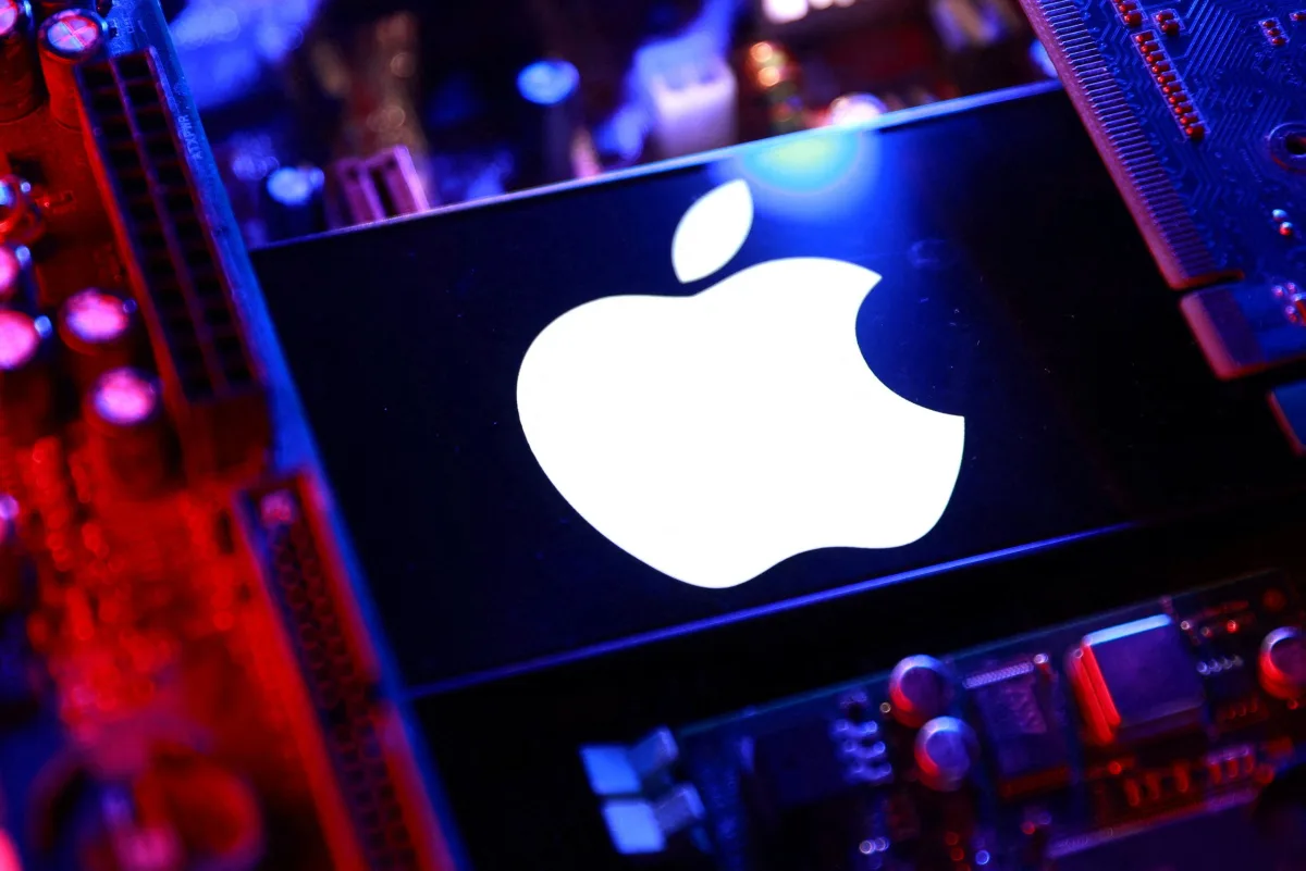 Apple vượt Nvidia, trở lại 'ngôi vương' vốn hóa thị trường  - Ảnh 1.