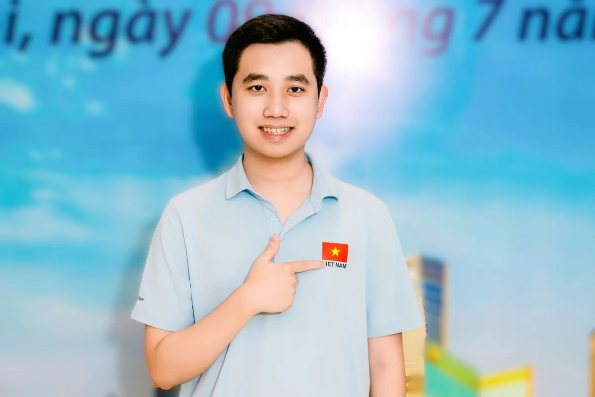 Nam sinh giành Huy chương Vàng Olympic Toán quốc tế 2026 chọn theo ngành Sư phạm