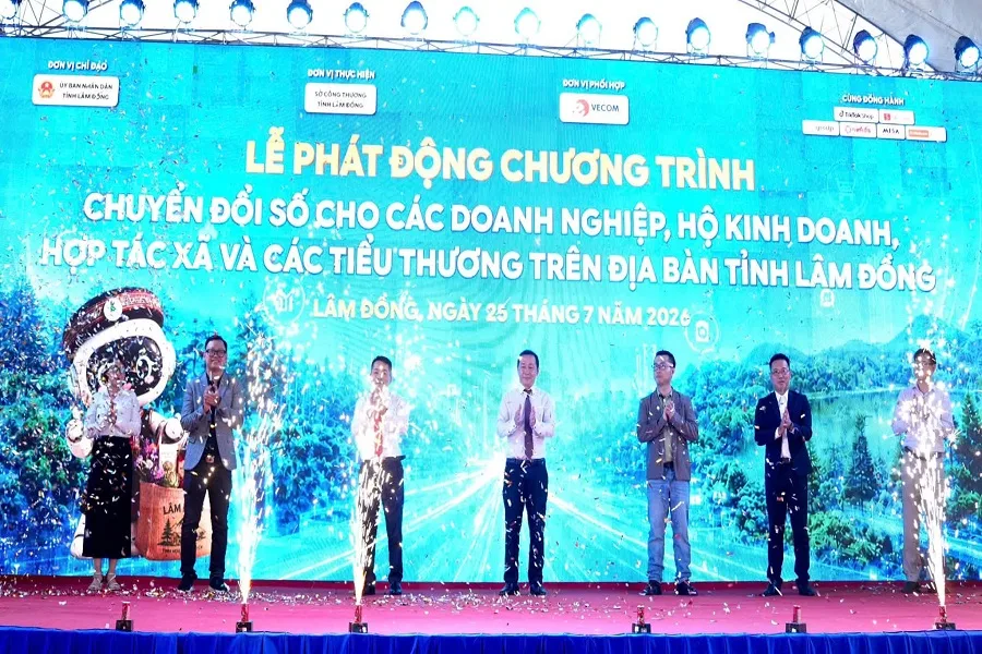 Lễ phát động Chương trình chuyển đổi số cho các doanh nghiệp, hộ kinh doanh, hợp tác xã và các tiểu thương trên địa bàn Lâm Đồng