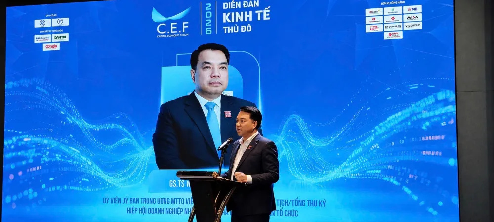 Phó Chủ tịch kiêm Tổng Thư ký HANOISME Mạc Quốc Anh phát biểu tại diễn đàn.