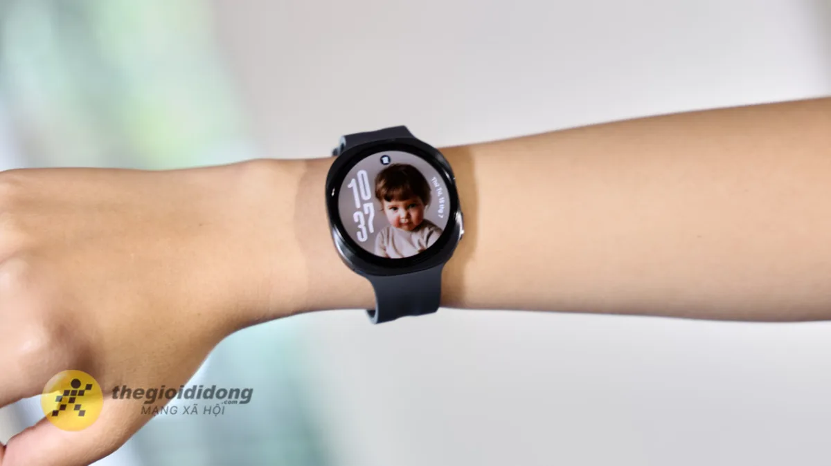 Samsung chính thức ra mắt Galaxy Watch9: Lần đầu chạy chip Snapdragon, siêu mỏng nhẹ, nâng cấp mạnh mẽ AI và chăm sóc sức khỏe