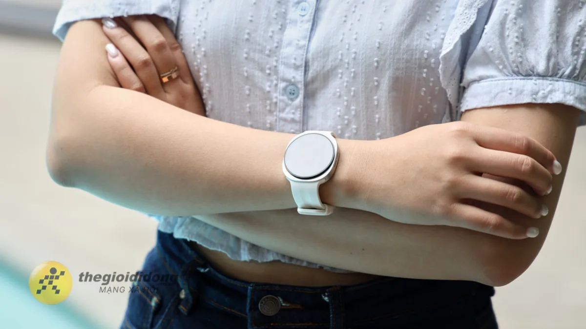 Samsung chính thức ra mắt Galaxy Watch9: Lần đầu chạy chip Snapdragon, siêu mỏng nhẹ, nâng cấp mạnh mẽ AI và chăm sóc sức khỏe